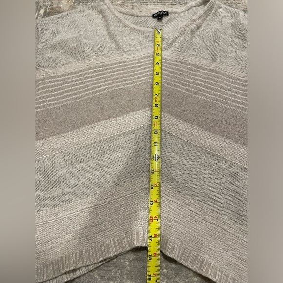 Express Asymmetrical Knit Sweater Wool Blend Size XSmall Neutral Beige Tan Ivory - Picture 8 of 10